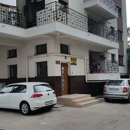 Tina Apartament 2 Craiova Kültér fotó