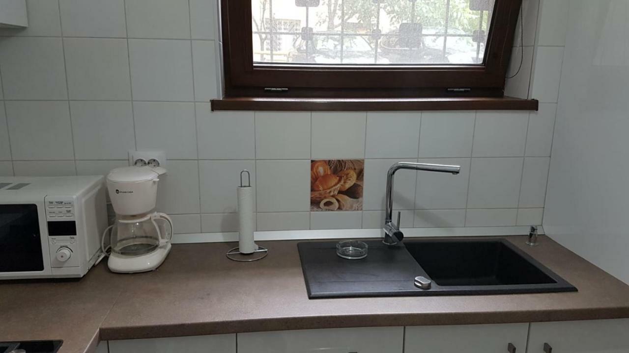 Tina Apartament 2 Craiova Kültér fotó